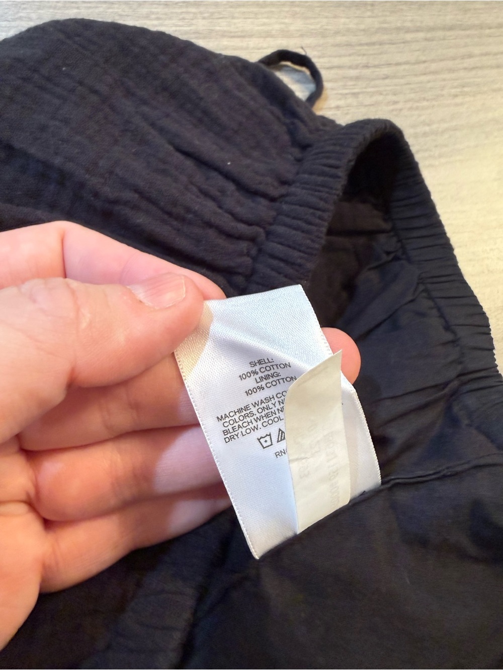 Express Black Cropped Ruched Spaghetti Strap Top - Picture 6 of 6